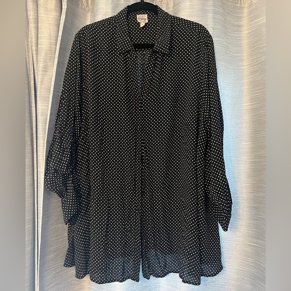 Como Vintage Tops - Como Vintage Black and White Button Down Shirt Tunic Classic